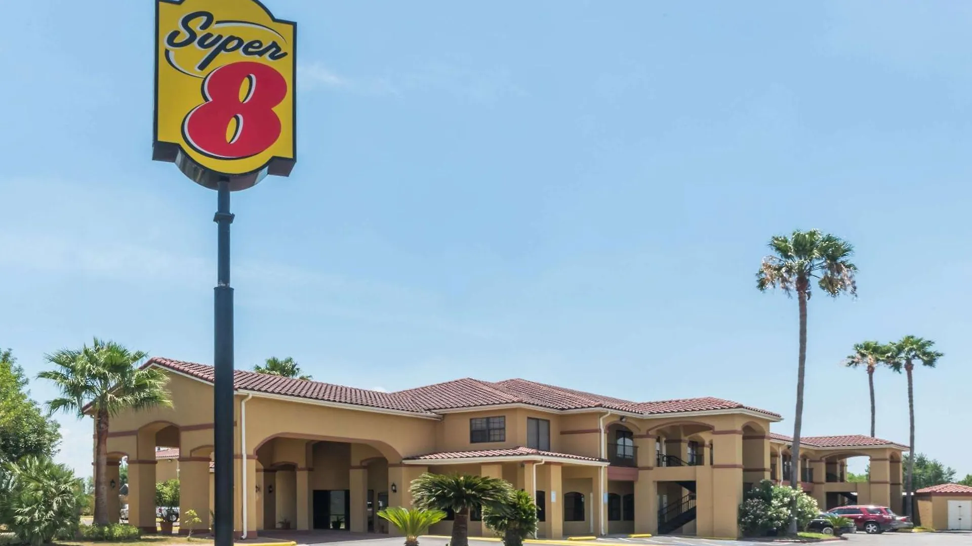 Staying Near Weslaco Bicultural Museum: 6 Hotels Compared