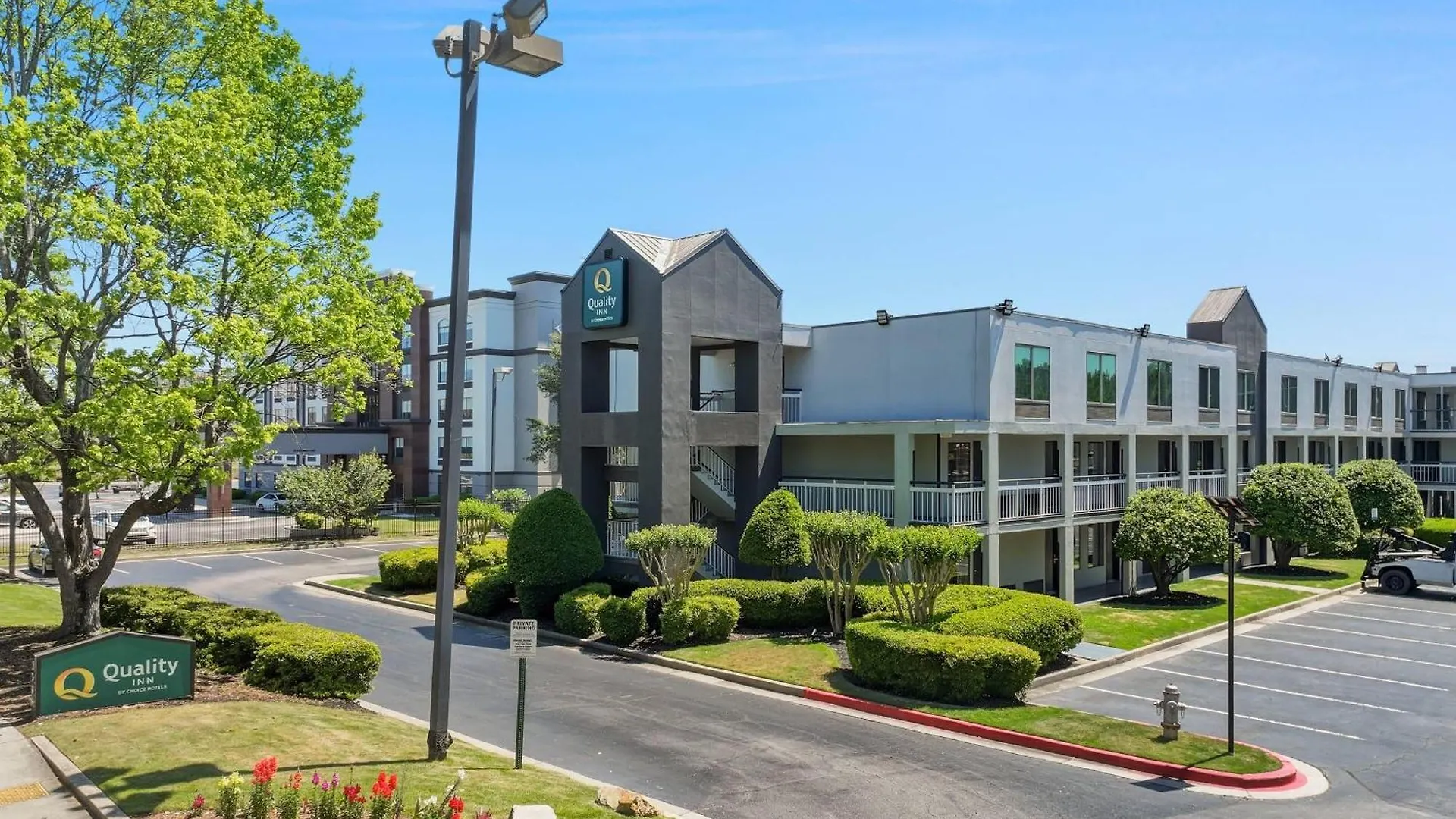 Staying Near Discover Mills: 4 Business Hotels Compared